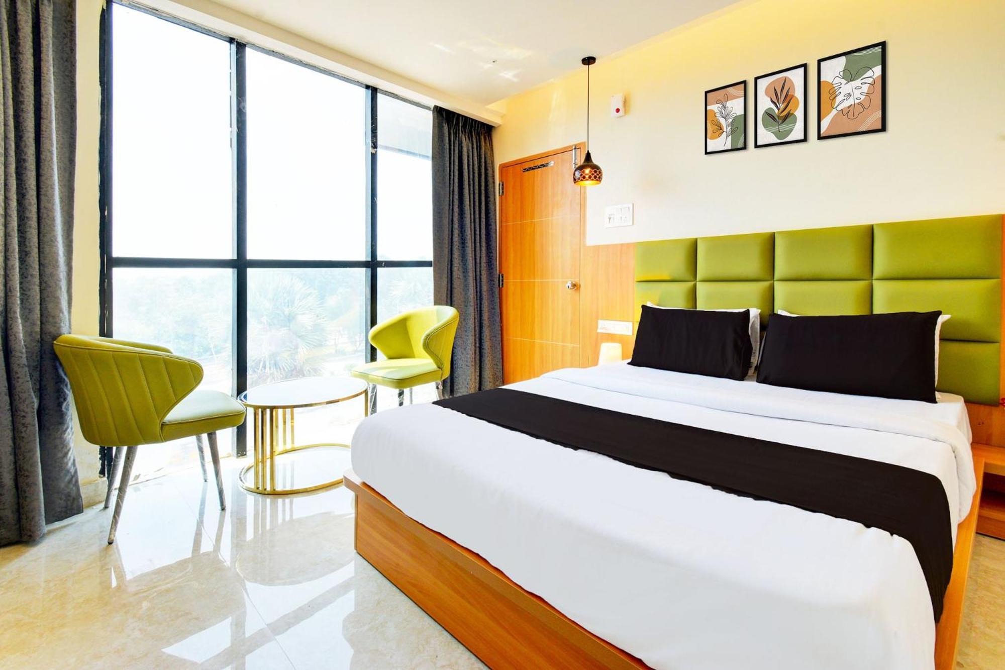 Hotel O Svs Suites Luxury Rooms Trimulgherry Екстер'єр фото