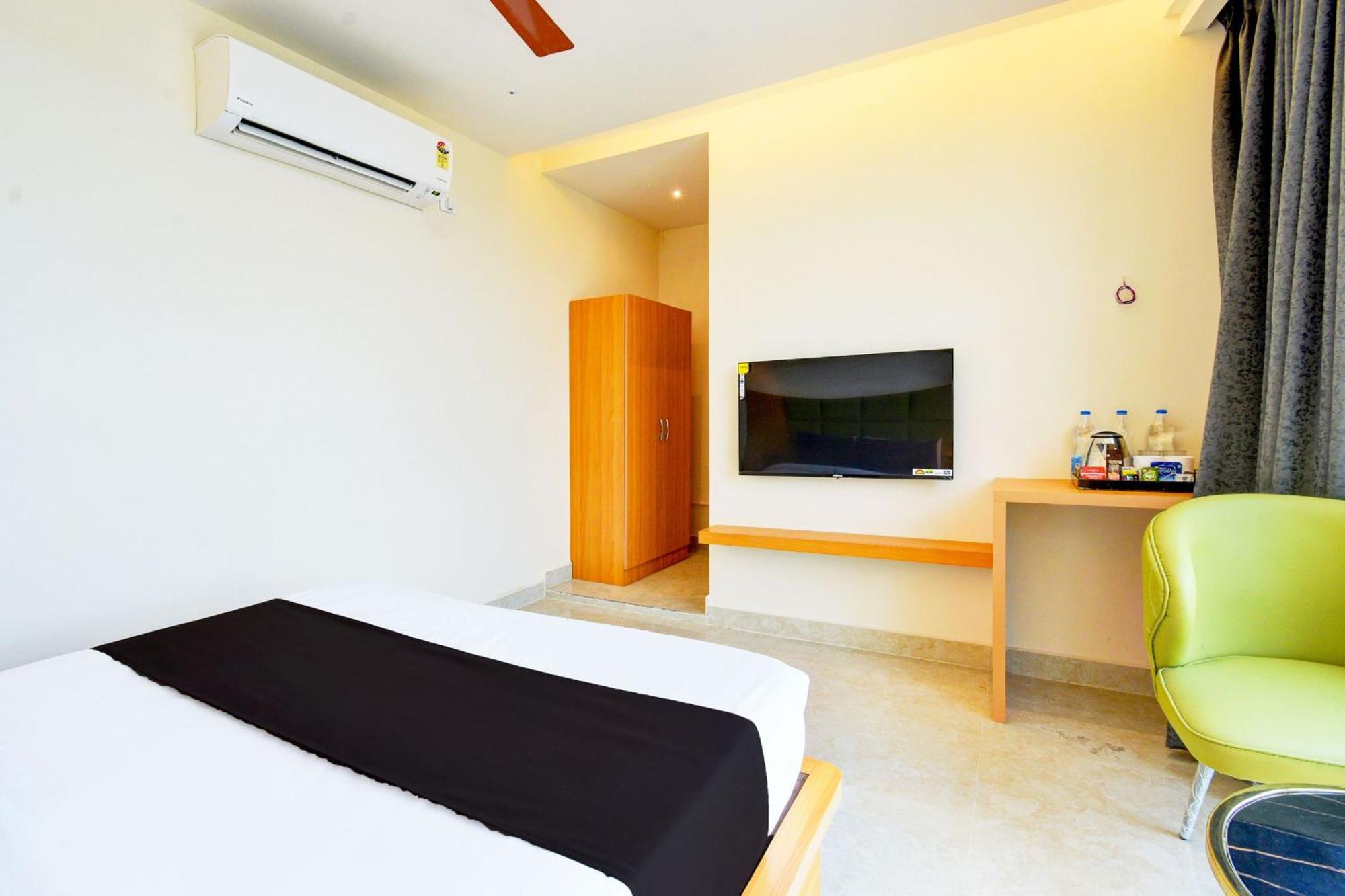 Hotel O Svs Suites Luxury Rooms Trimulgherry Екстер'єр фото